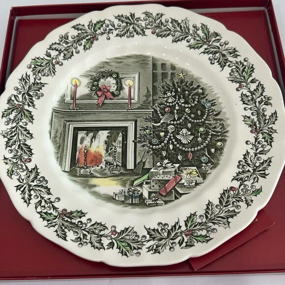 Johnson Bros Merry Xmas Dinner Plate Hand Engraved Pattern Excellent Condition - Picture 2 of 7
